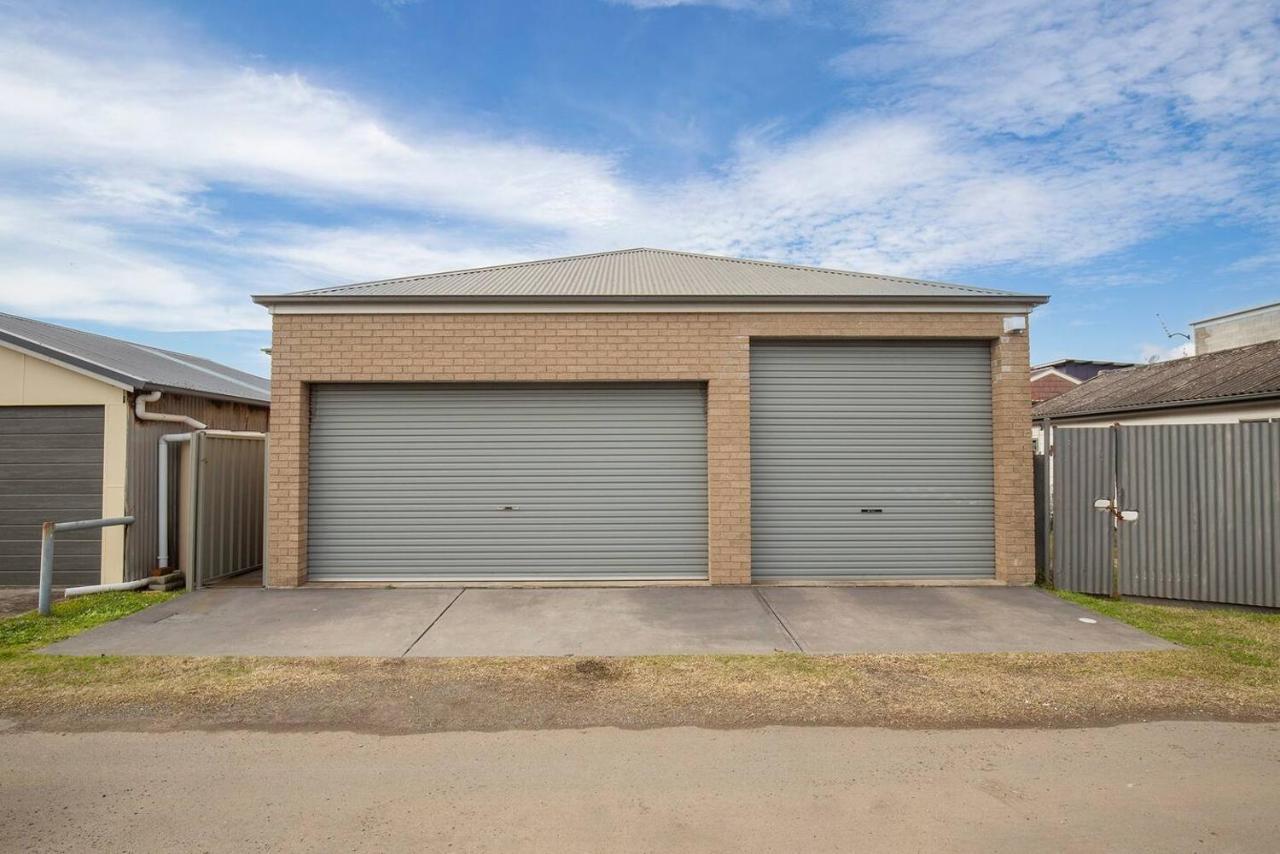 'Stockton Grande' A Sublime Beachfront Family Oasis Villa Newcastle Exterior photo